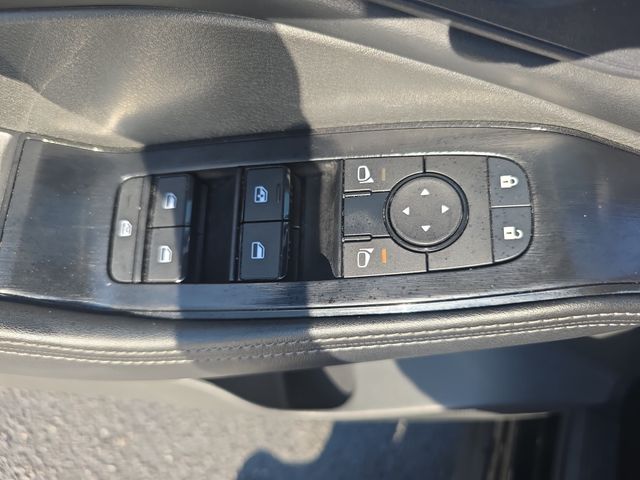 Used 2025 Nissan Rogue SUV