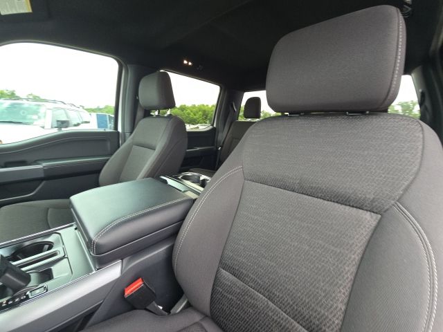 2025 Ford F-150 XLT:169235A1
