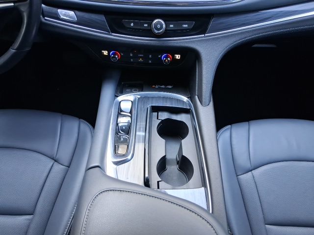 Used 2024 Ebony Twilight Metallic Buick Essence image 10