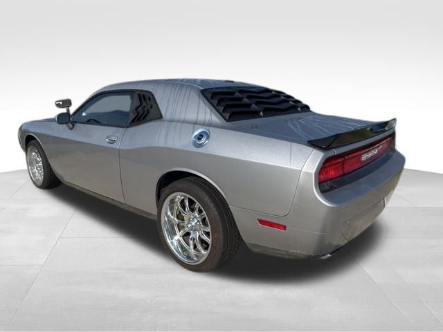 2013 Dodge Challenger SXT photo