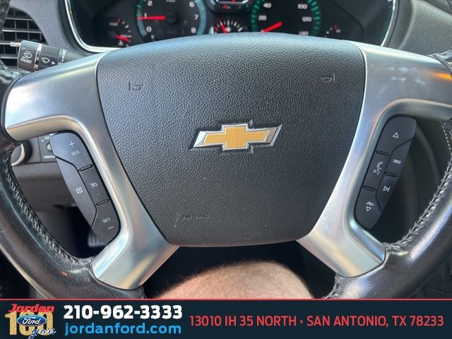 Used Car 2015 Chevrolet Traverse  2lt For Sale Under $10,000 In San Antonio, Texas
