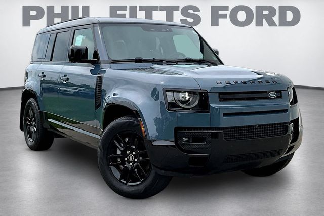  2025 Land Rover Defender 110 P400 X-Dynamic SE AWD   