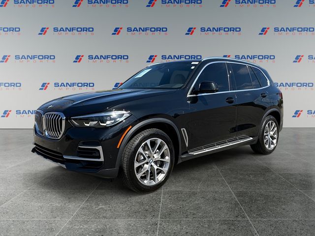 Black Sapphire Metallic 2022 BMW X5 sDrive40i RWD SUV / Crossover Rear-Wheel Drive 8-Speed Automatic