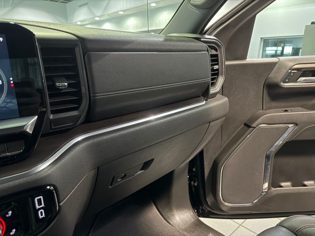 2024 GMC Sierra 1500 SLT Black at Bob King Buick GMC