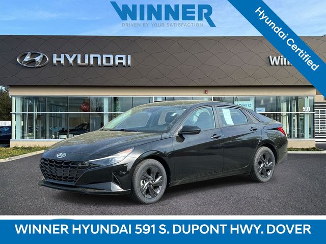 Onyx Black 2023 Hyundai Elantra SEL FWD Sedan Front-Wheel Drive Continuously Variable Transmission