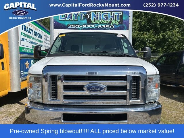 2017 Ford E-Series Cutaway Base