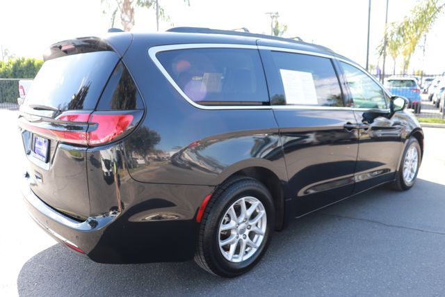 2022 Chrysler Pacifica Touring L 6