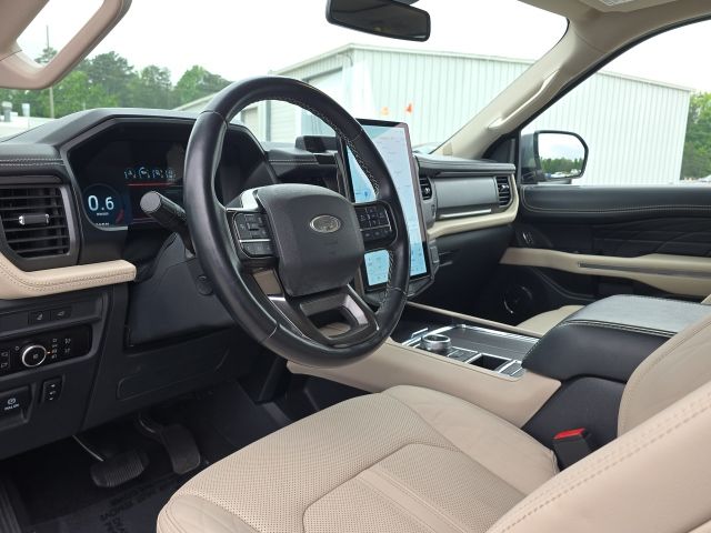 2023 Ford Expedition Platinum:168660A