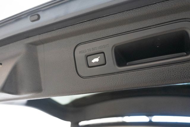 Used 2025 Honda Odyssey Van