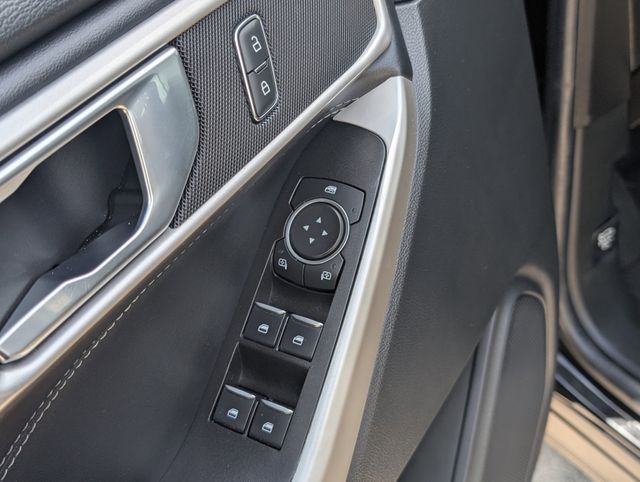 2022 Ford Explorer XLT Black at Community Kia