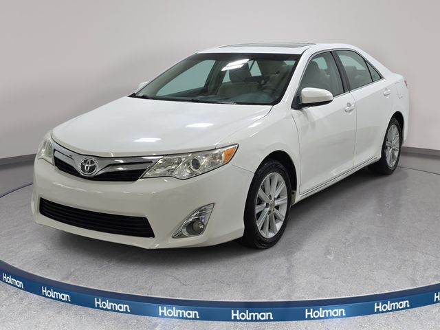 Super White 2012 Toyota Camry Sedan Front-Wheel Drive 6-Speed Automatic