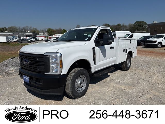 Oxford White 2026 Ford F-250 Super Duty Pickup Truck Four-Wheel Drive Automatic