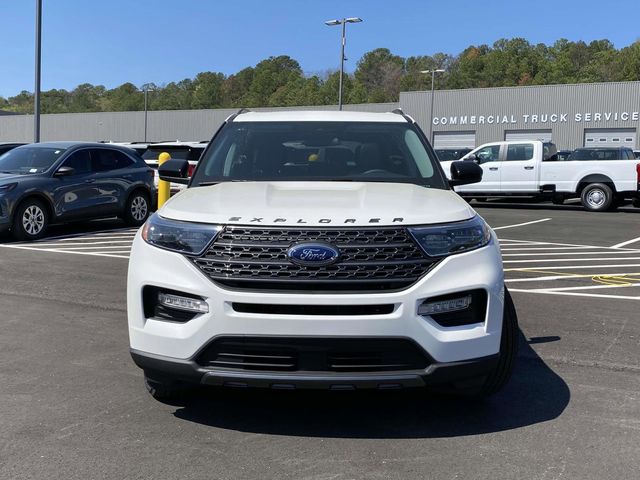 2024 Ford Explorer XLT 2