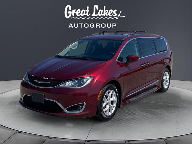 Velvet Red Pearlcoat 2017 Chrysler Pacifica Touring L FWD Minivan Front-Wheel Drive 9-Speed Automatic