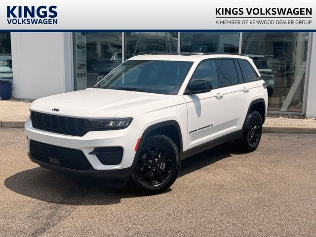 Bright White Clearcoat 2024 Jeep Grand Cherokee SUV / Crossover Four-Wheel Drive 8-Speed Automatic