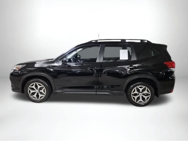 2023 Subaru Forester Premium 12