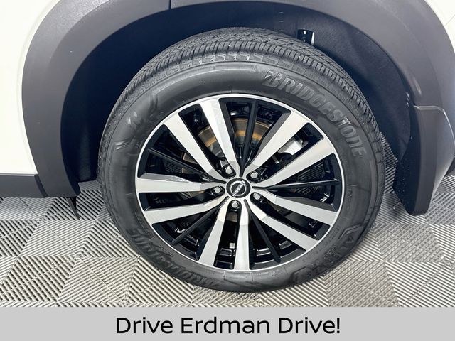 Used 2024 Nissan Pathfinder SUV
