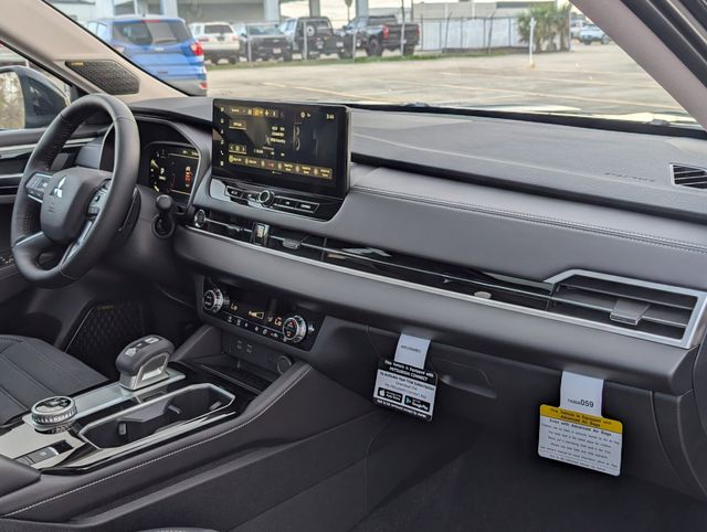 New 2026 Black Mitsubishi SE image 27