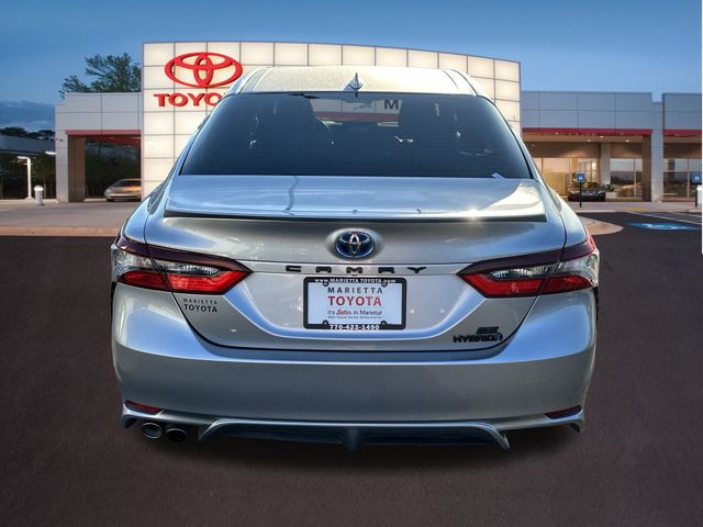 2022 Toyota Camry Hybrid SE 28