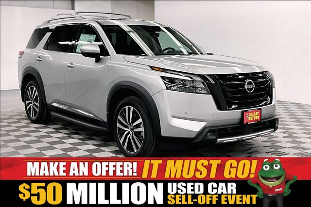 Brilliant Silver Metallic 2025 Nissan Pathfinder SUV / Crossover All-Wheel Drive 9-Speed Automatic