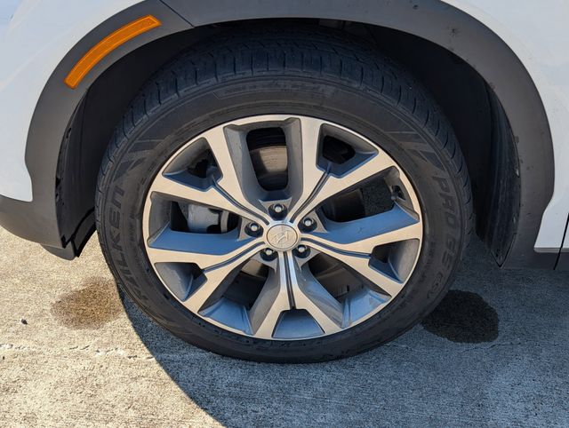 Used 2021 White Hyundai SEL image 9