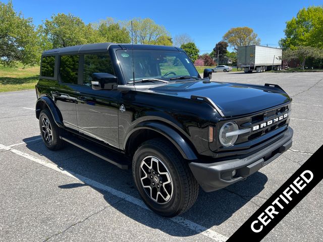 2023 Ford Bronco Outer Banks 4x4's photo