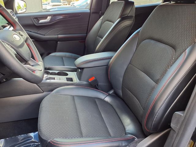 2024 Ford Escape - Image 3
