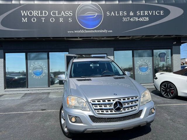 Iridium Silver Metallic 2011 Mercedes-Benz M-Class ML 350 BlueTEC 4MATIC SUV / Crossover All-Wheel Drive 7-Speed Automatic