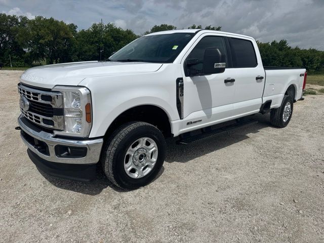 2026 Ford F-350 Super Duty XLT Crew Cab 4WD