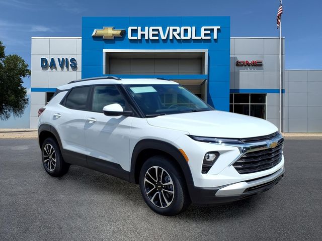 Summit White 2026 Chevrolet Trailblazer SUV / Crossover Four-Wheel Drive 9-Speed Automatic