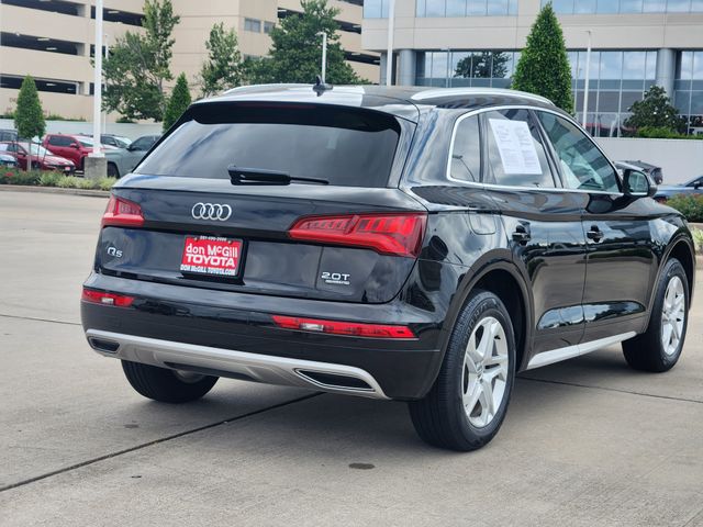 2018 Audi Q5 2.0T Black at Autostrade