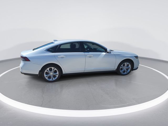 Used 2025 Platinum White Pearl Honda LX image 8