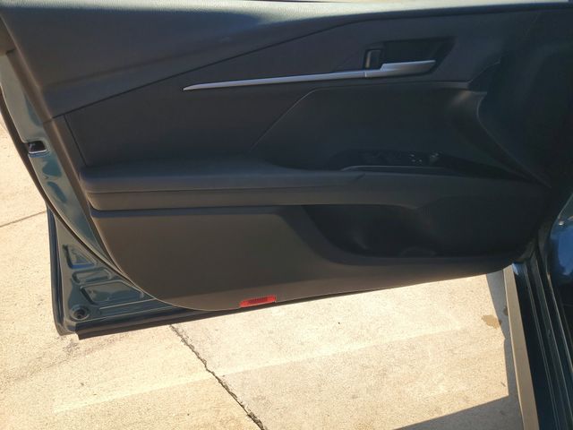 Used 2025  Toyota LE image 13