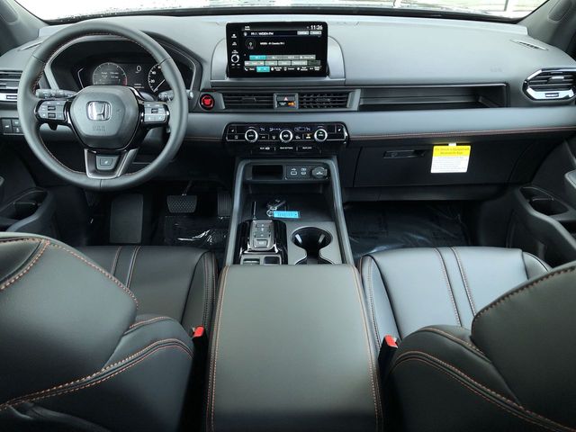 used 2025 Honda Pilot car, priced at $46,798