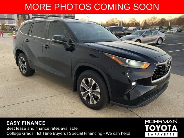 2023 Toyota Highlander XLE 3