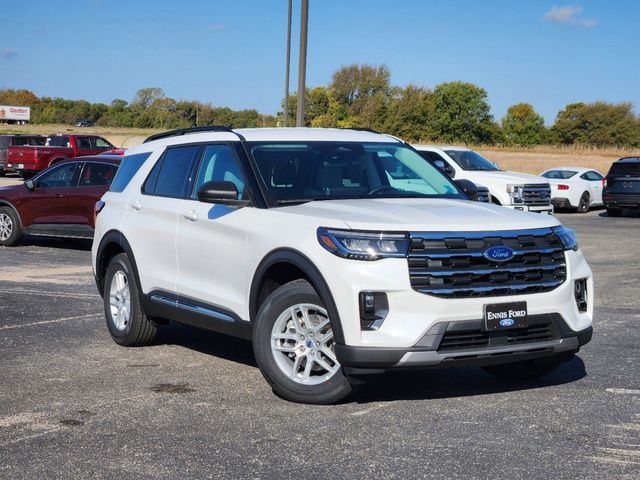 2025 Ford Explorer Active 2