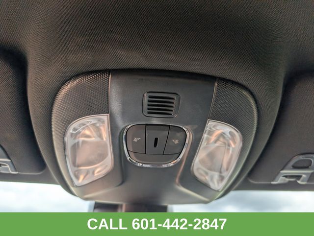 Silver Zynith Metallic Clearcoat 2025 Jeep Compass Trailhawk 4WD SUV / Crossover Four-Wheel Drive 8-Speed Automatic