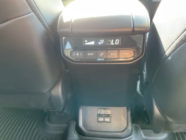 Used 2025 Toyota Highlander SUV