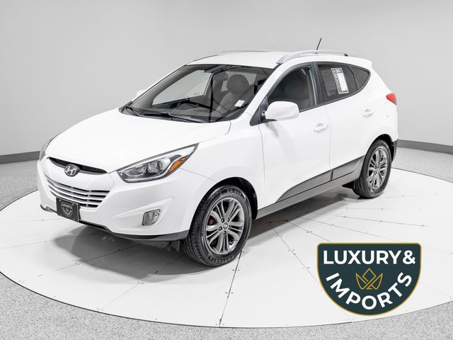 Winter White Solid 2015 Hyundai Tucson SE AWD SUV / Crossover All-Wheel Drive 6-Speed Automatic Overdrive