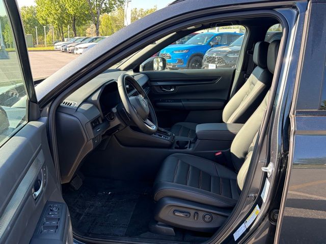 new 2026 Honda CR-V Hybrid car, priced at $40,540