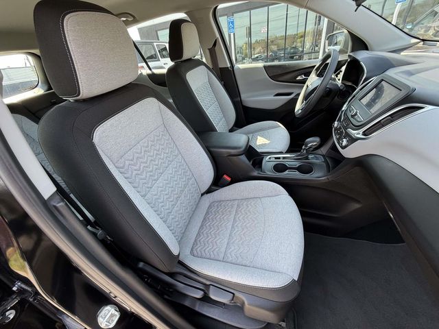 2022 Chevrolet Equinox LS - Photo 16