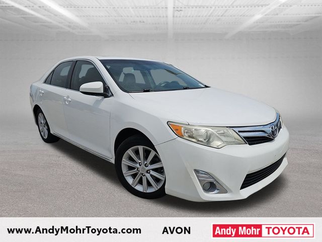 Super White 2012 Toyota Camry Sedan Front-Wheel Drive 6-Speed Automatic