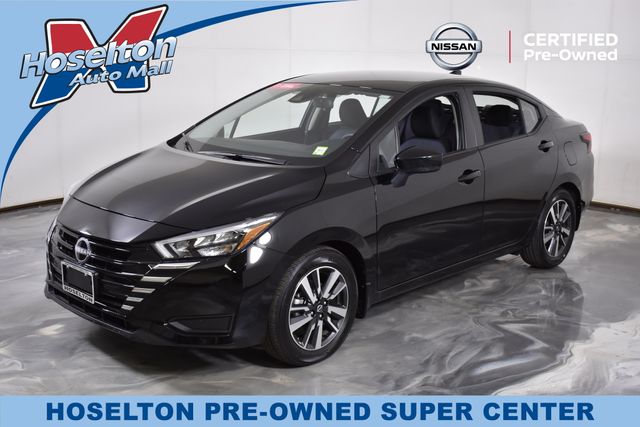 Super Black 2025 Nissan Versa Sedan Front-Wheel Drive Continuously Variable Transmission