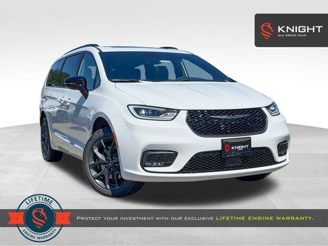 new 2026 Chrysler Pacifica car, priced at $52,740