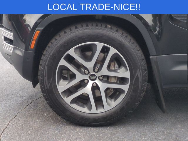 Used 2024  Land Rover S image 10