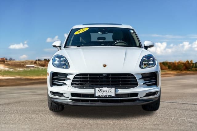 2021 Porsche Macan Base 2