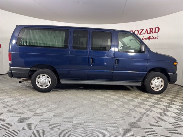 2008 Dark Blue Pearl Ford E-150 XLT RWD