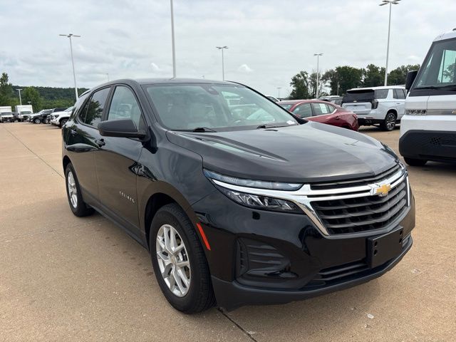Mosaic Black Metallic 2024 Chevrolet Equinox SUV / Crossover Front-Wheel Drive 6-Speed Automatic Overdrive