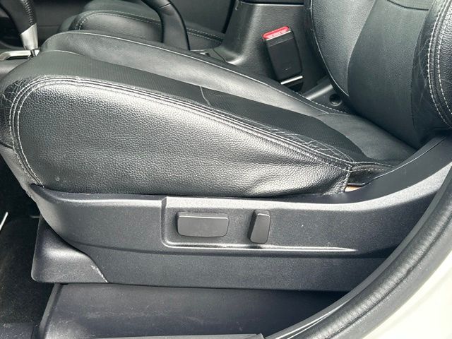 used 2016 Mitsubishi Outlander car, priced at $12,999