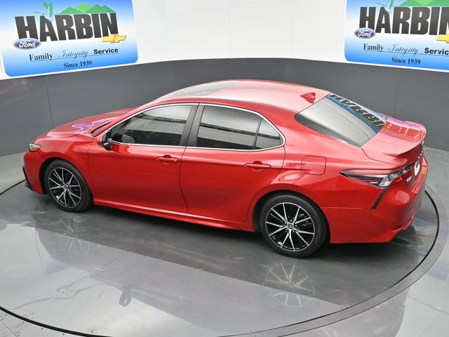 2021 Toyota Camry SE photo